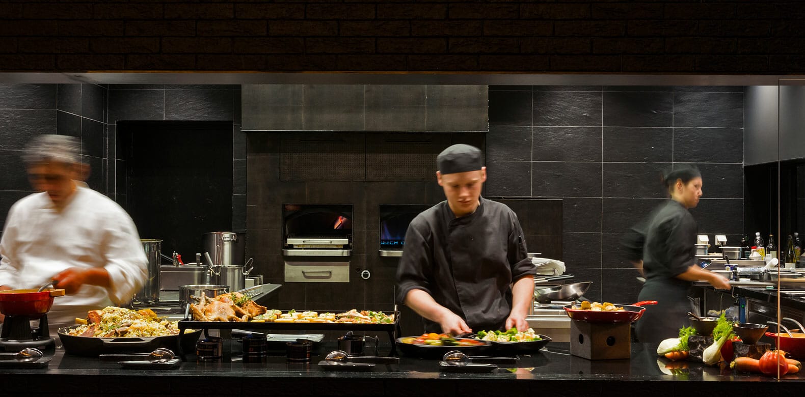 CAM Dining The Restaurant Theatre Kitchen Western Chefs021